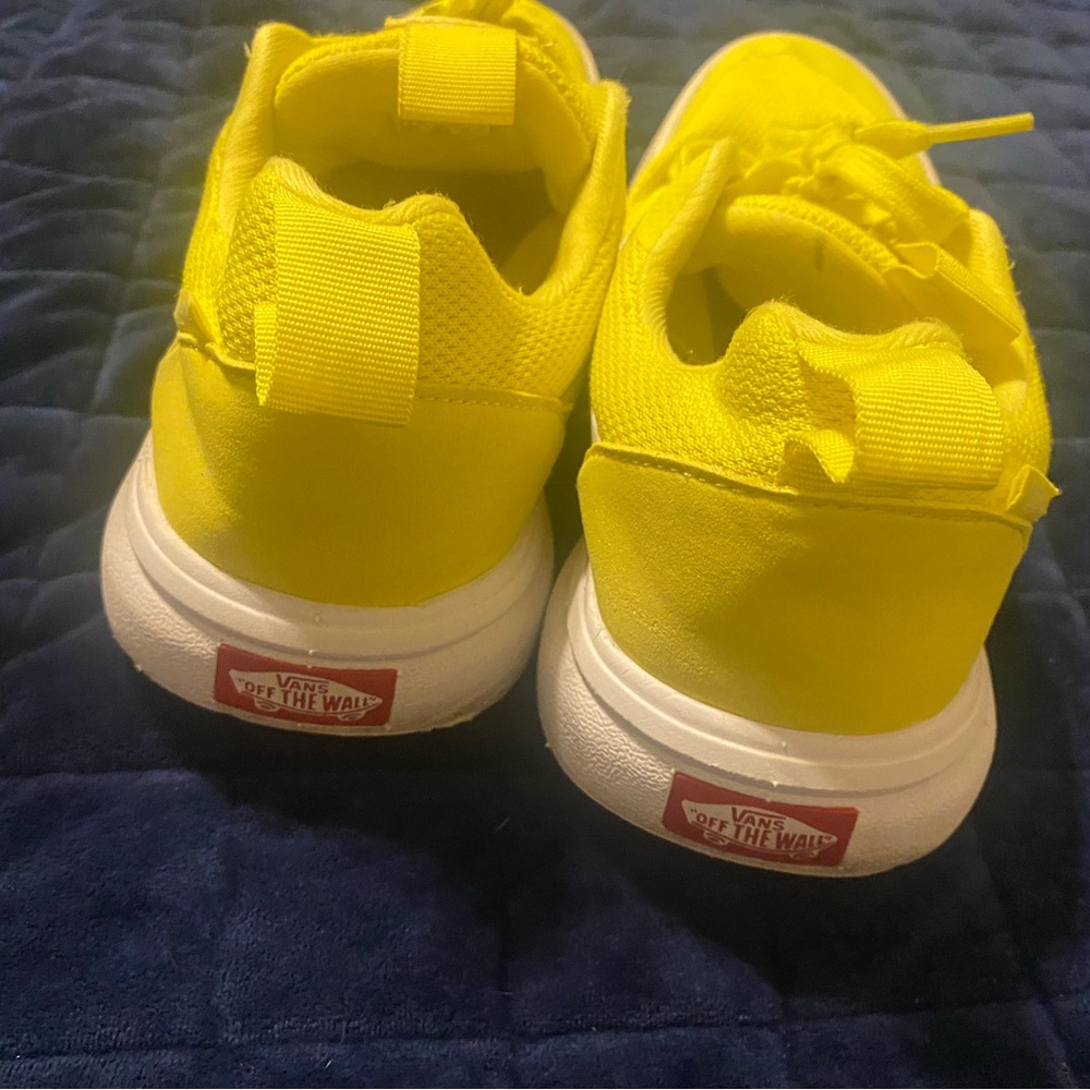 Vans UltraRange Yellow Sneakers – Men’s 7 / Women’s 8.5 - Picture 3 of 5